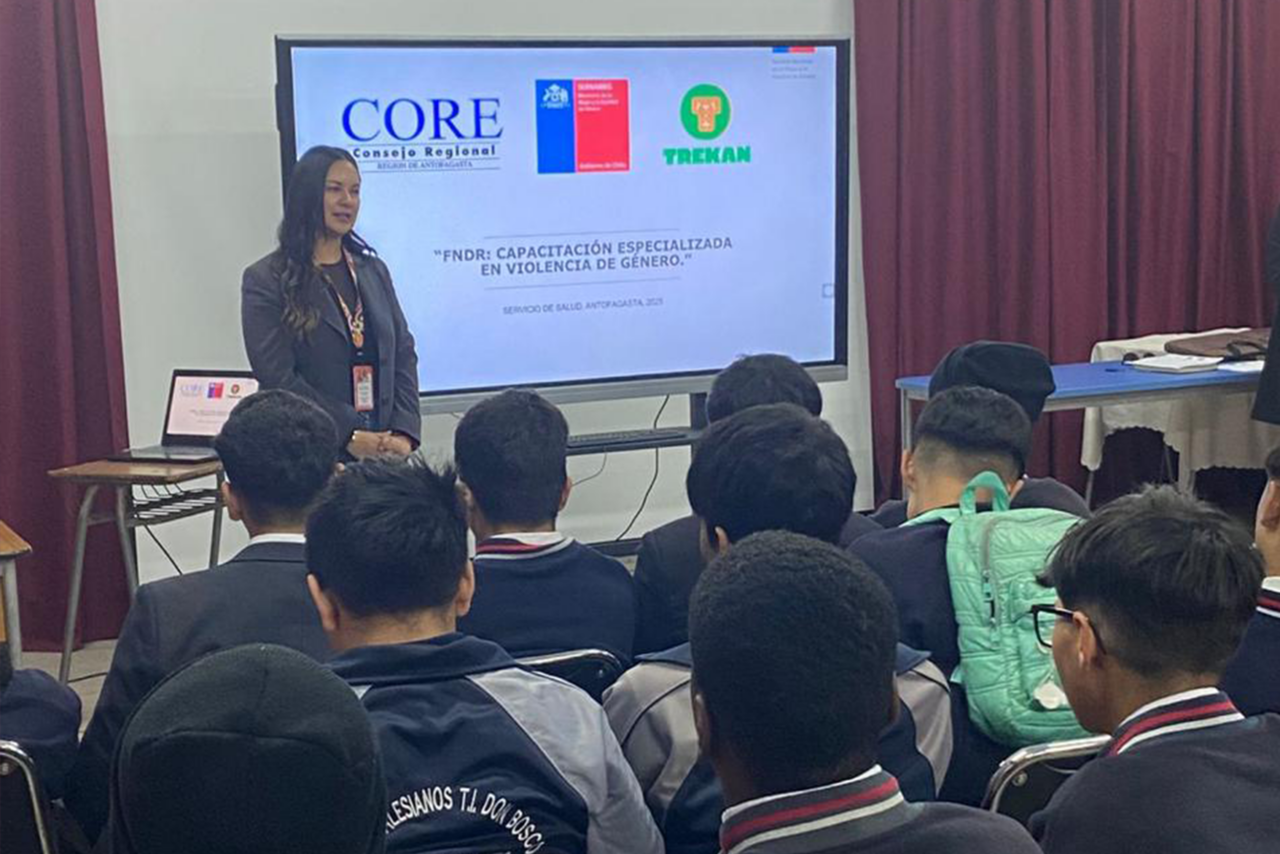 Capacitación liceo Don Bosco FNDR